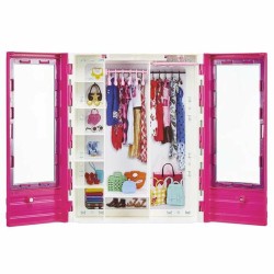 Puppen Set Barbie GVK05 Figuren x 2 Auto Schrank